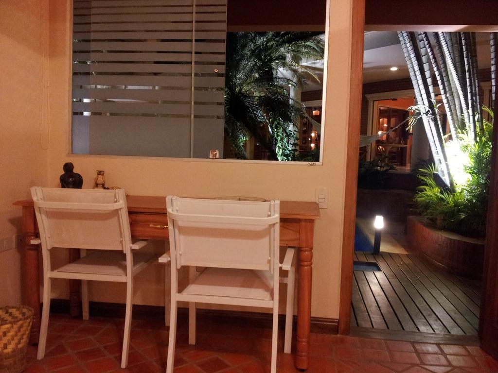 Villa Floreal Hotel Boutique Asuncion Ruang foto